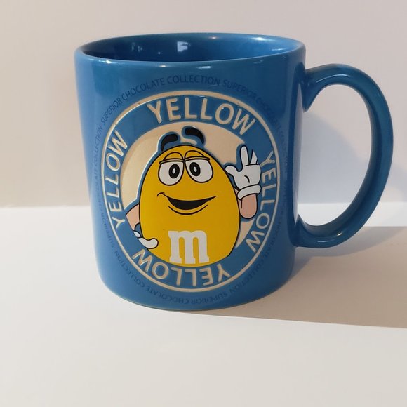 M&M World Blue Mug Superior Chocolate Collection Yellow 2005 16 Oz - Picture 1 of 6